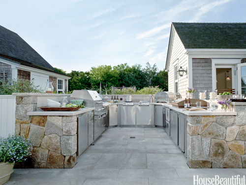 Outdoor Kitchen – Live in Calgary